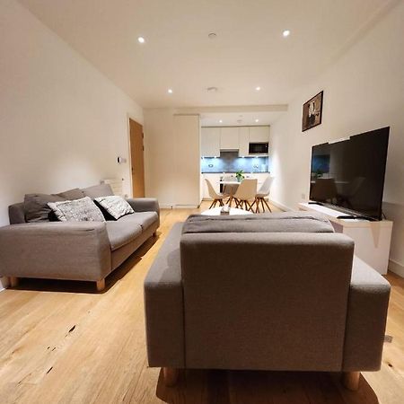 Kaf Luxury Apartment London Exteriör bild